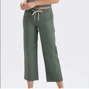 Vuori Olive Green Cropped Wide-Leg Pants